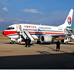 衢州机场货运航空快运业稳步发展的原因是什么？